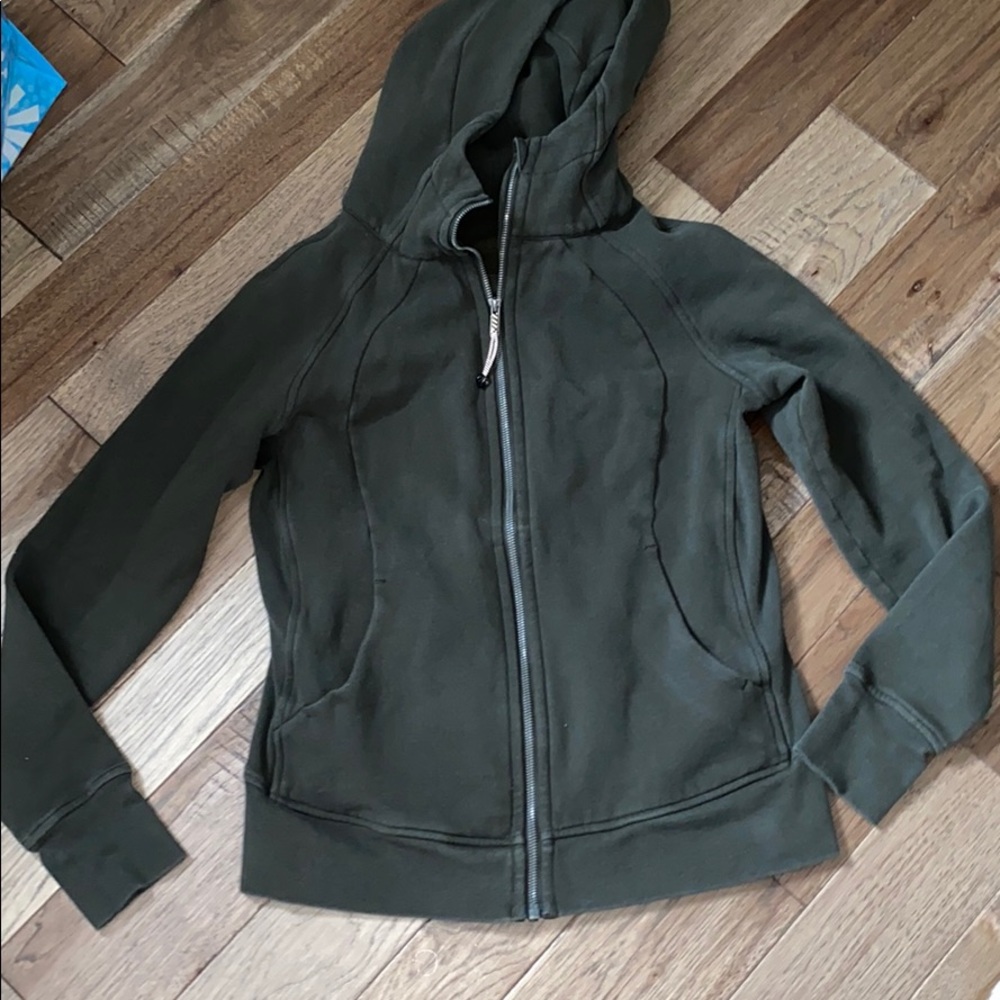 Green lululemon hoodie
